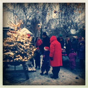 Juletræstænding